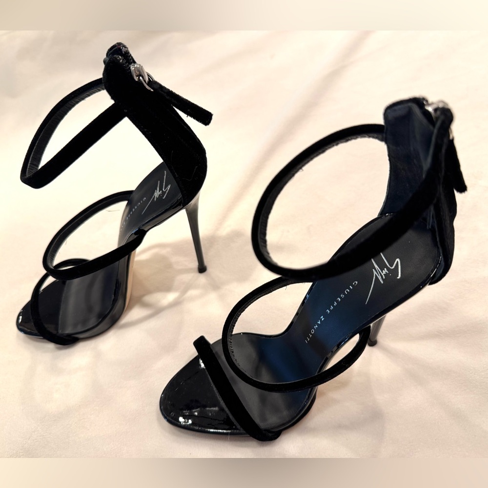 GIUSEPPE ZANOTTI | Harmony Velvet Sandals - Picture 6 of 10